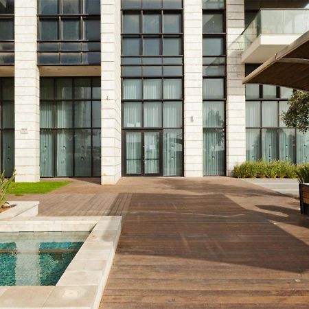 Oַ&O Group- Cool & Urban Apt Luxury Tower Sea View Бат-Ям Экстерьер фото